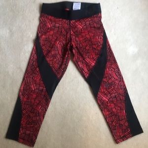Women’s Nike Pro Hypercool Tidal Multi Capri